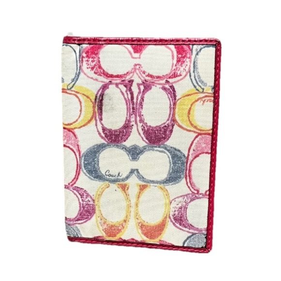 Coach Passport Case In Rainbow Signature Canvas Womens Pride Colorful Travel - Picture 1 of 6